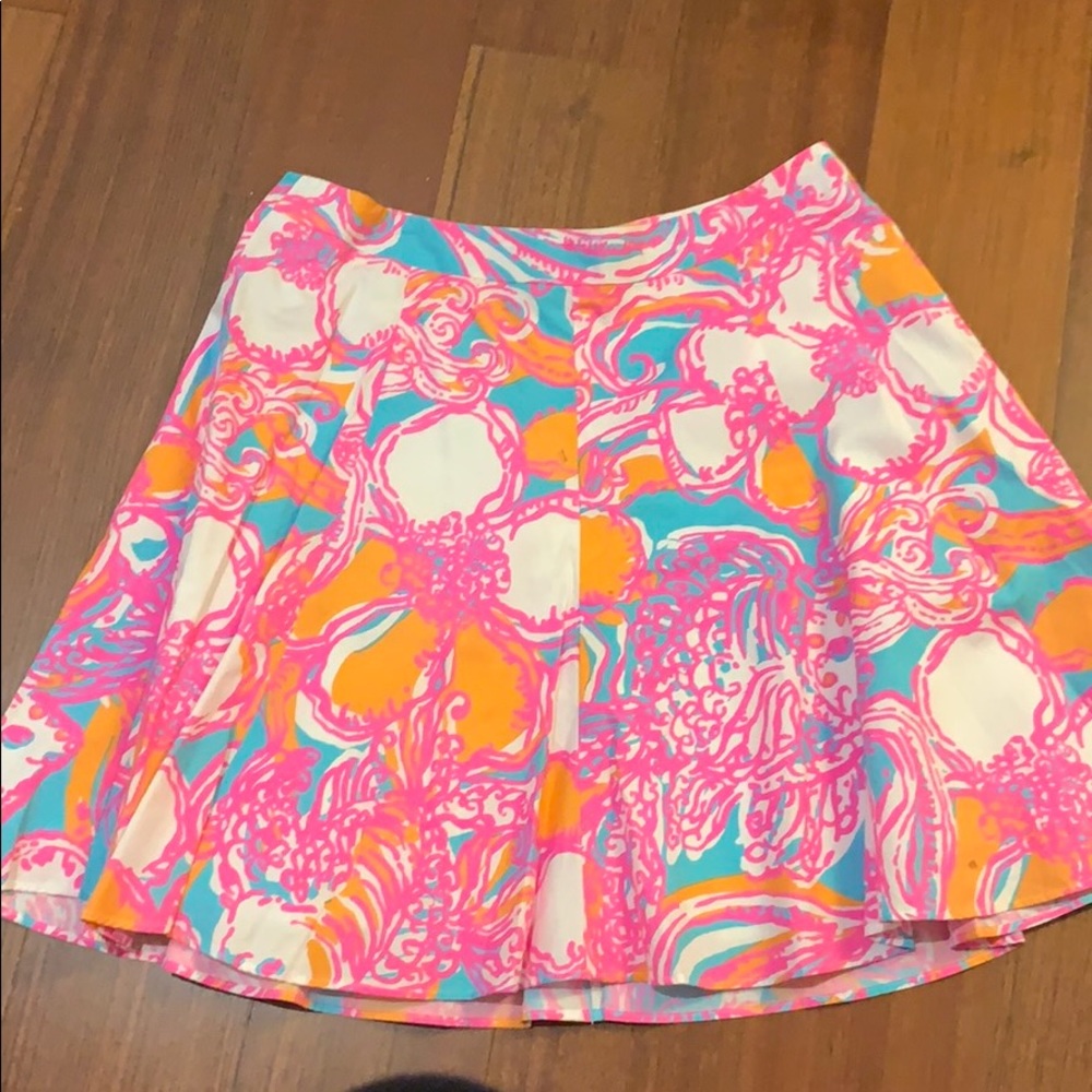 Size 4 like new Lilly Pulitzer skirt